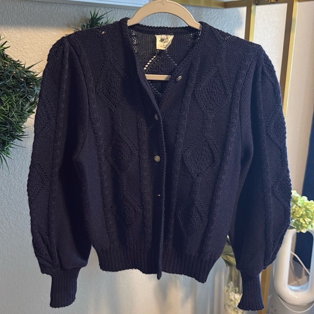 Reine Schurwolle gorgeous woman sweater size 42